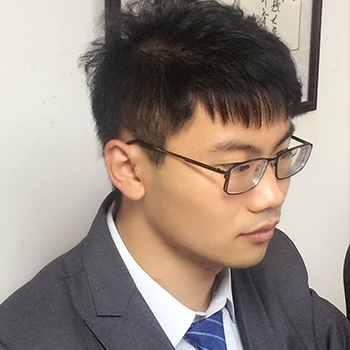 吳成成　設(shè)計(jì)師
